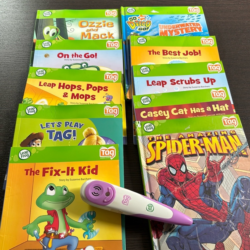 Tag Reading System with 10 Books and Carrying Case